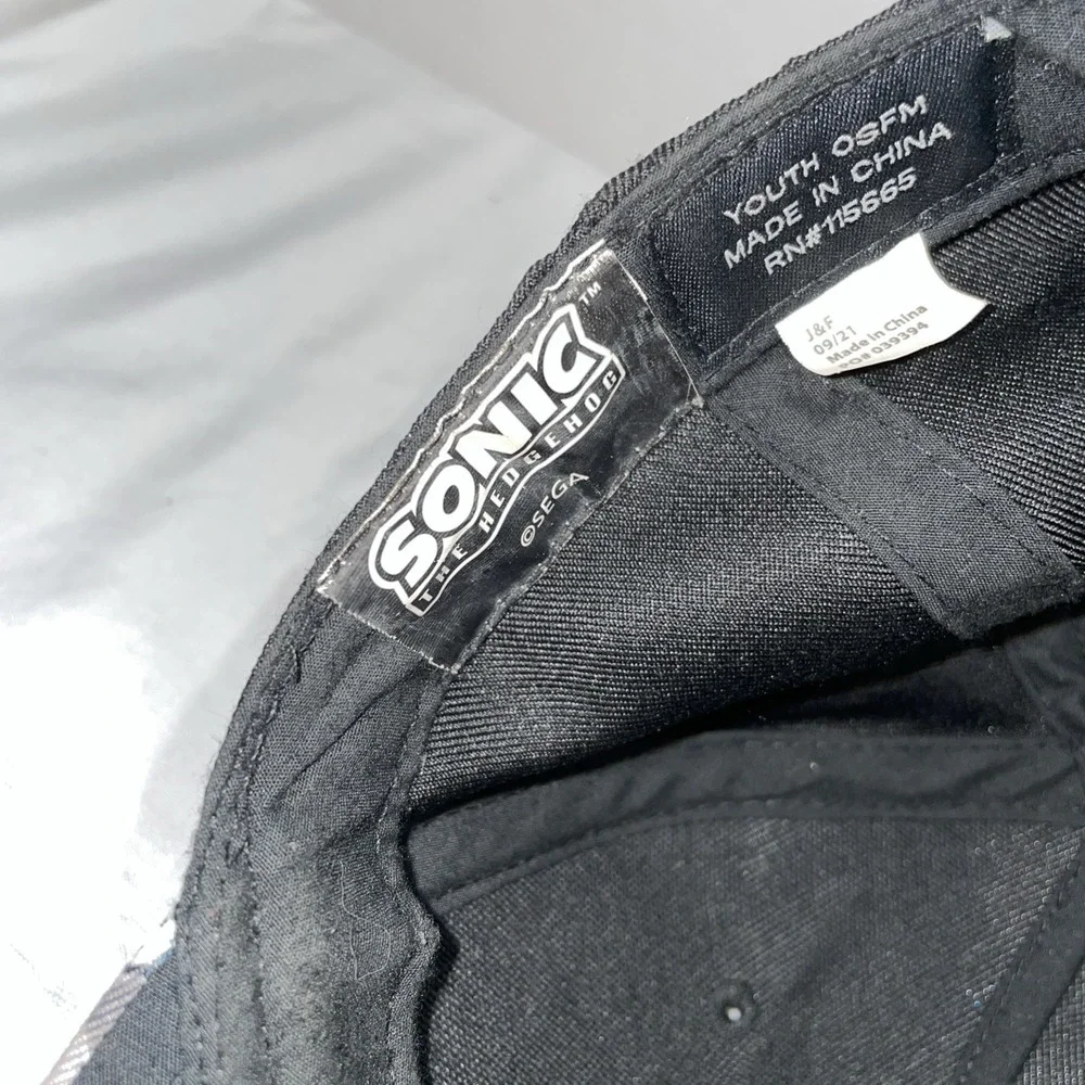 Sonic the Hedgehog Youth Snapback Hat Black Checkered‎ Brim SEGA Boys Cap OSFM
